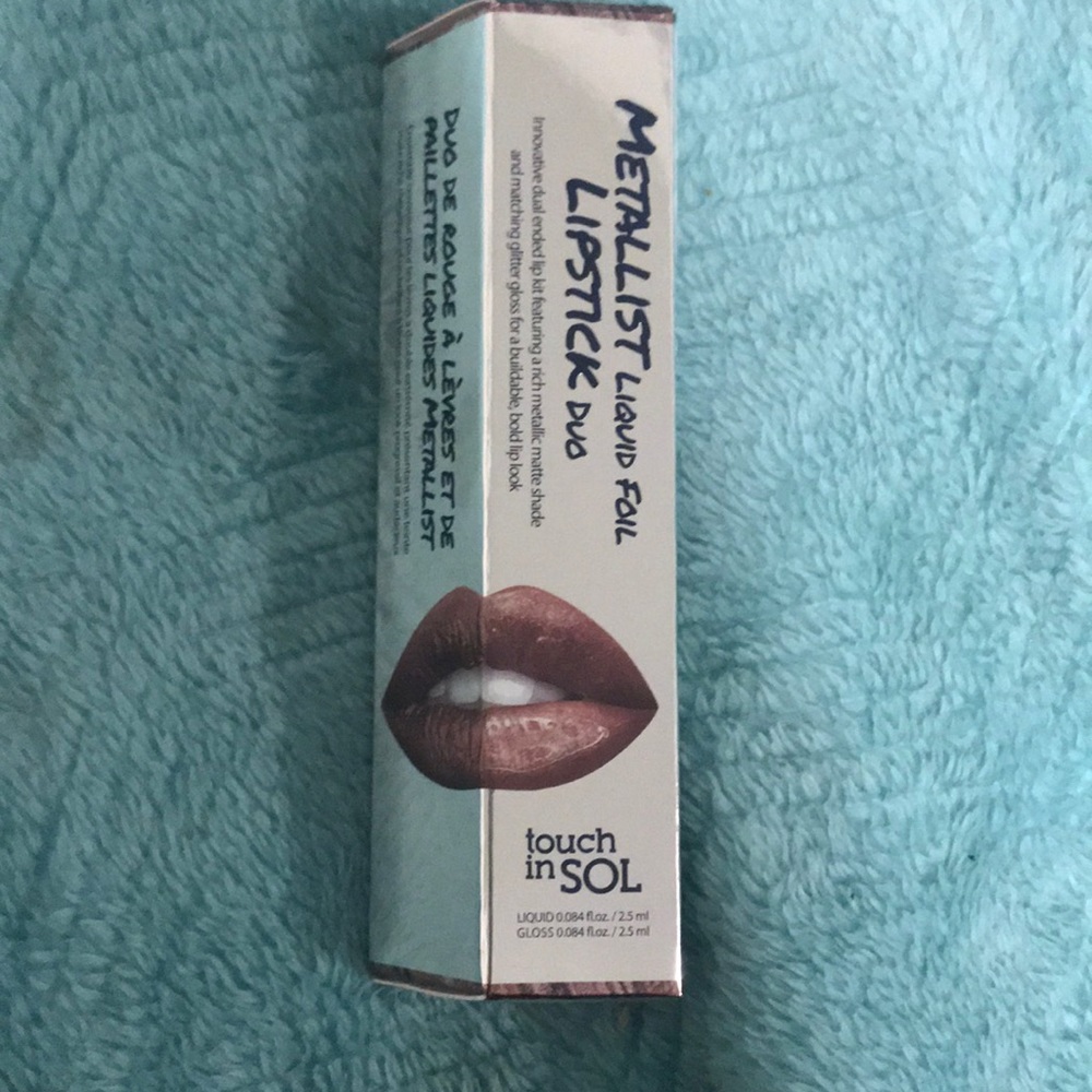 Touch in Sol metallic liquid lipstick